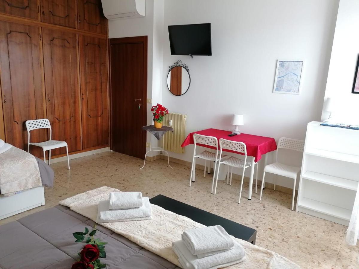 Giuseppe House Apartment ปิซา ภายนอก รูปภาพ